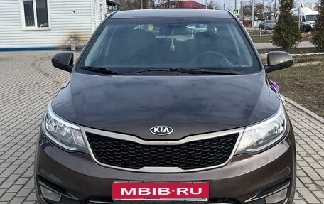 KIA Rio III рестайлинг, 2015 год, 950 000 рублей, 1 фотография