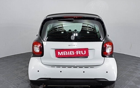 Smart Fortwo III, 2017 год, 850 000 рублей, 10 фотография