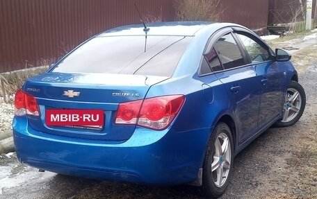 Chevrolet Cruze II, 2011 год, 1 085 000 рублей, 2 фотография