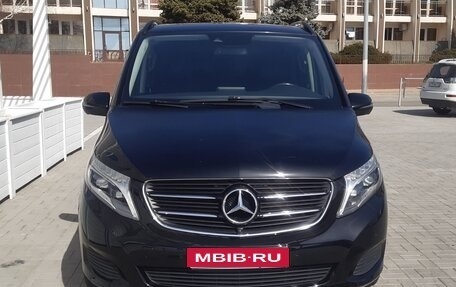 Mercedes-Benz V-Класс, 2017 год, 6 100 000 рублей, 1 фотография