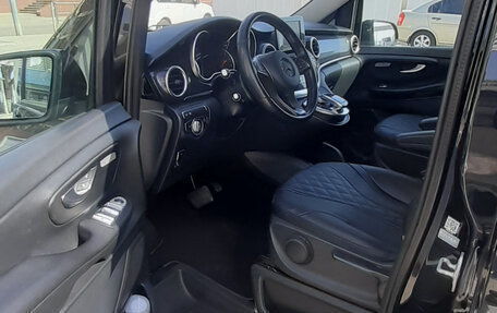 Mercedes-Benz V-Класс, 2017 год, 6 100 000 рублей, 14 фотография