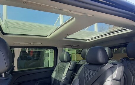 Mercedes-Benz V-Класс, 2017 год, 6 100 000 рублей, 19 фотография