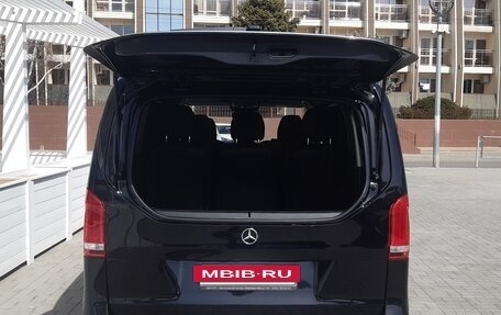 Mercedes-Benz V-Класс, 2017 год, 6 100 000 рублей, 11 фотография