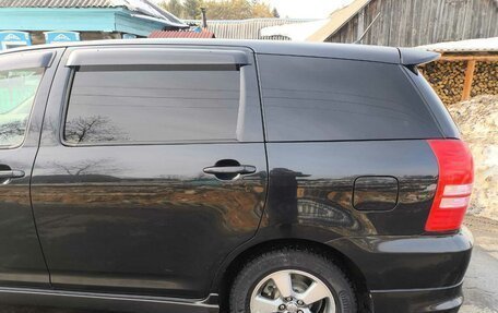 Toyota Wish II, 2005 год, 880 000 рублей, 23 фотография