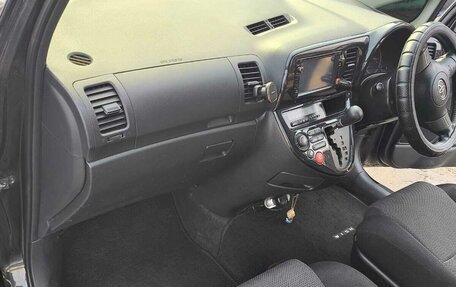 Toyota Wish II, 2005 год, 880 000 рублей, 37 фотография