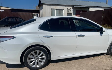 Toyota Camry, 2019 год, 2 550 000 рублей, 3 фотография