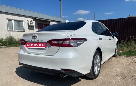 Toyota Camry, 2019 год, 2 550 000 рублей, 4 фотография