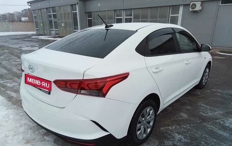 Hyundai Solaris II рестайлинг, 2021 год, 1 690 000 рублей, 5 фотография