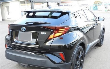 Toyota C-HR I рестайлинг, 2023 год, 2 100 000 рублей, 6 фотография