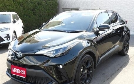 Toyota C-HR I рестайлинг, 2023 год, 2 100 000 рублей, 2 фотография