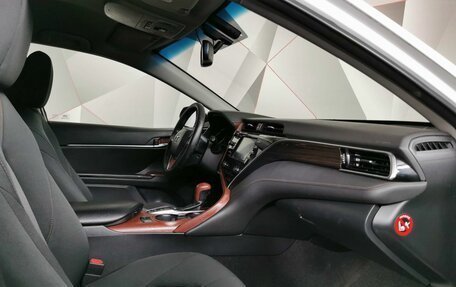 Toyota Camry, 2019 год, 2 143 000 рублей, 10 фотография