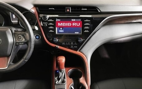 Toyota Camry, 2019 год, 2 143 000 рублей, 12 фотография