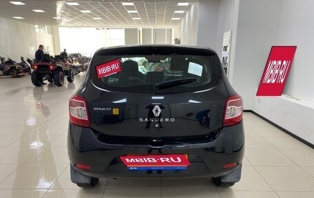 Renault Sandero II рестайлинг, 2015 год, 800 000 рублей, 5 фотография