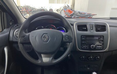 Renault Sandero II рестайлинг, 2015 год, 800 000 рублей, 9 фотография