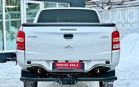 Mitsubishi L200 IV рестайлинг, 2017 год, 1 749 000 рублей, 4 фотография