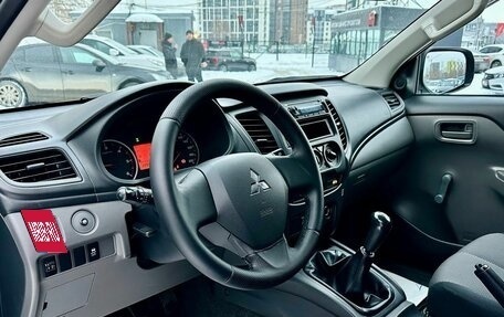 Mitsubishi L200 IV рестайлинг, 2017 год, 1 749 000 рублей, 9 фотография