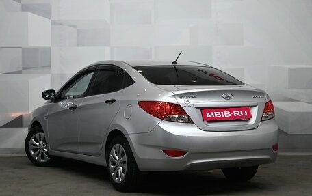 Hyundai Solaris II рестайлинг, 2014 год, 800 000 рублей, 4 фотография