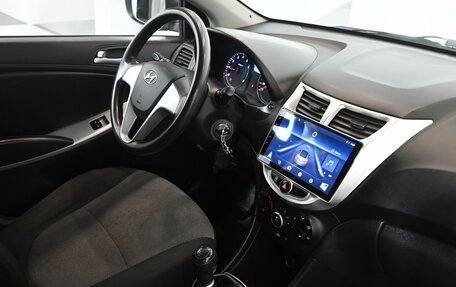 Hyundai Solaris II рестайлинг, 2014 год, 800 000 рублей, 12 фотография