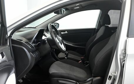 Hyundai Solaris II рестайлинг, 2014 год, 800 000 рублей, 10 фотография