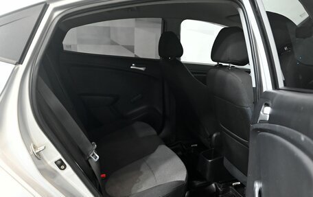 Hyundai Solaris II рестайлинг, 2014 год, 800 000 рублей, 18 фотография
