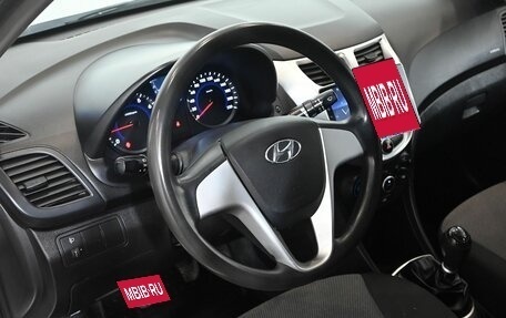 Hyundai Solaris II рестайлинг, 2014 год, 800 000 рублей, 15 фотография