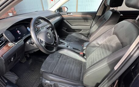 Volkswagen Passat B8 рестайлинг, 2015 год, 1 760 000 рублей, 20 фотография