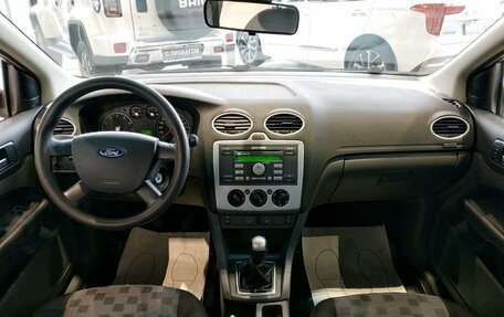 Ford Focus II рестайлинг, 2005 год, 299 000 рублей, 11 фотография