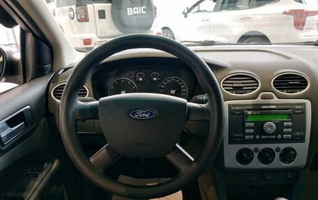 Ford Focus II рестайлинг, 2005 год, 299 000 рублей, 12 фотография