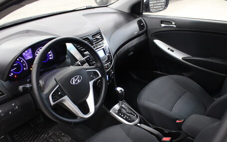 Hyundai Solaris II рестайлинг, 2013 год, 949 000 рублей, 11 фотография
