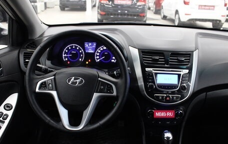 Hyundai Solaris II рестайлинг, 2013 год, 949 000 рублей, 10 фотография