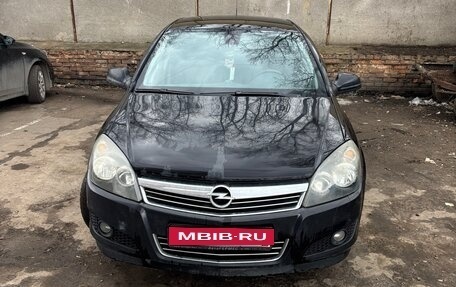 Opel Astra H, 2011 год, 580 000 рублей, 1 фотография