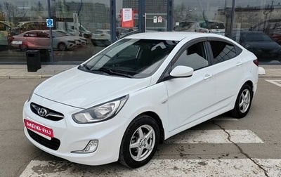 Hyundai Solaris II рестайлинг, 2013 год, 850 000 рублей, 1 фотография