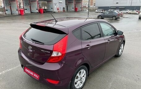 Hyundai Solaris II рестайлинг, 2012 год, 560 000 рублей, 1 фотография