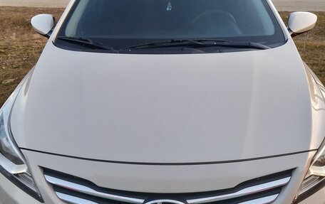 Hyundai Solaris II рестайлинг, 2015 год, 1 100 000 рублей, 7 фотография