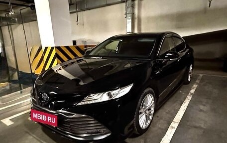 Toyota Camry, 2017 год, 2 990 000 рублей, 13 фотография