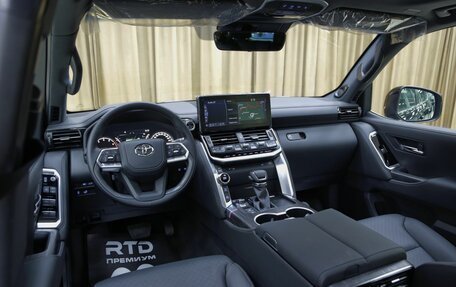Toyota Land Cruiser, 2024 год, 12 990 000 рублей, 14 фотография