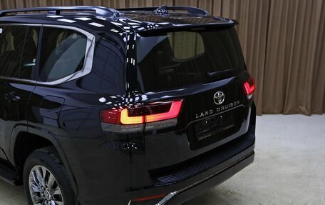Toyota Land Cruiser, 2024 год, 12 990 000 рублей, 23 фотография