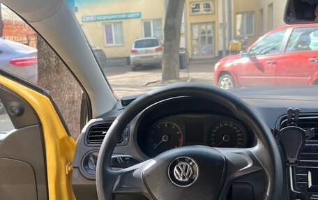Volkswagen Polo VI (EU Market), 2018 год, 670 000 рублей, 11 фотография