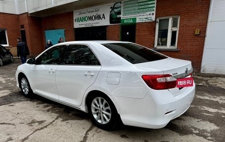 Toyota Camry, 2014 год, 1 680 000 рублей, 11 фотография