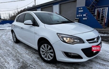 Opel Astra J, 2012 год, 999 999 рублей, 2 фотография