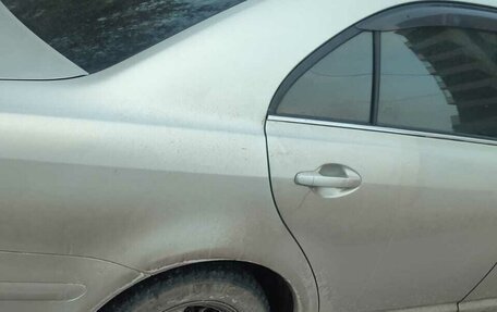 Toyota Avensis III рестайлинг, 2005 год, 900 000 рублей, 7 фотография