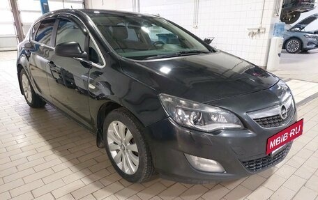 Opel Astra J, 2011 год, 538 000 рублей, 2 фотография