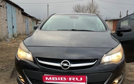 Opel Astra J, 2013 год, 799 999 рублей, 10 фотография