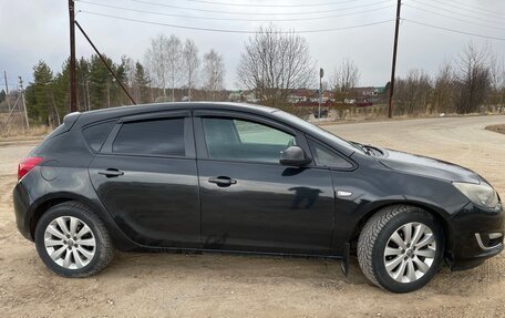 Opel Astra J, 2013 год, 799 999 рублей, 24 фотография