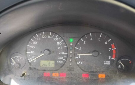 Mitsubishi Carisma I, 2000 год, 240 000 рублей, 3 фотография