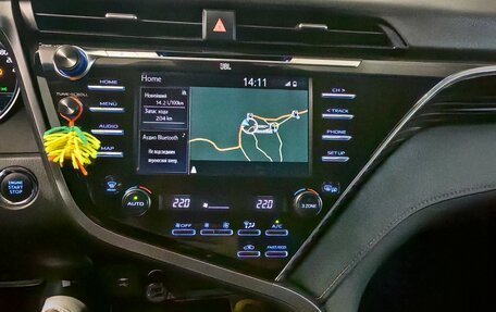 Toyota Camry, 2019 год, 3 150 000 рублей, 10 фотография