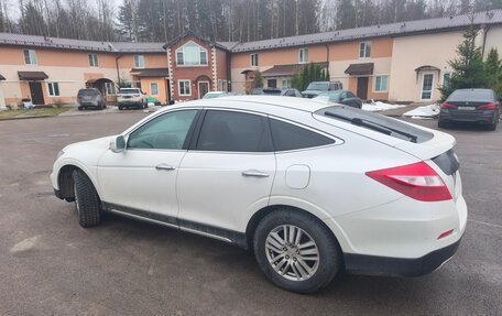 Honda Crosstour I рестайлинг, 2014 год, 1 999 000 рублей, 2 фотография