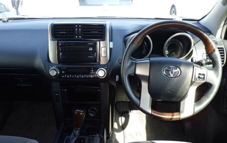 Toyota Land Cruiser Prado 150 рестайлинг 2, 2012 год, 3 210 000 рублей, 8 фотография