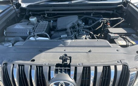 Toyota Land Cruiser Prado 150 рестайлинг 2, 2012 год, 3 210 000 рублей, 21 фотография