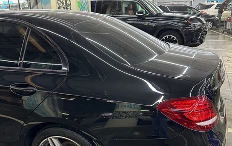 Mercedes-Benz E-Класс, 2017 год, 3 550 000 рублей, 4 фотография